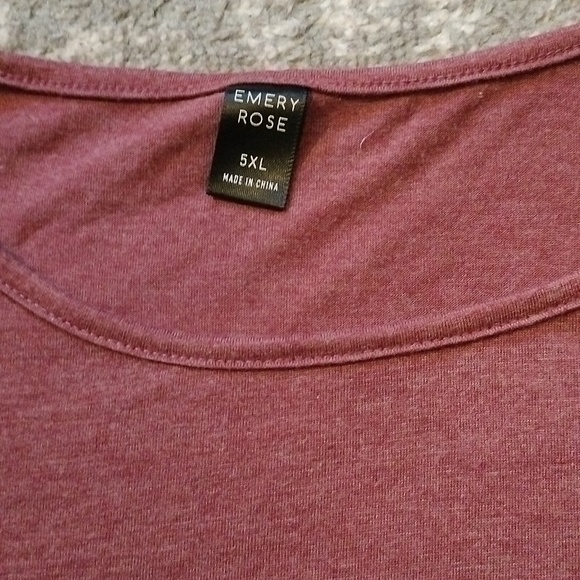 Women's plus size super soft short sleeved top with button detail - Picture 3 of 7